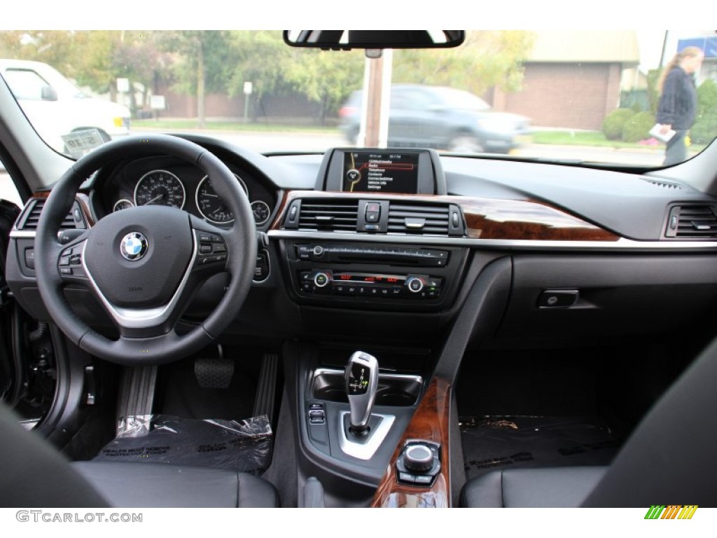 2014 3 Series 328i xDrive Sedan - Black Sapphire Metallic / Black photo #16