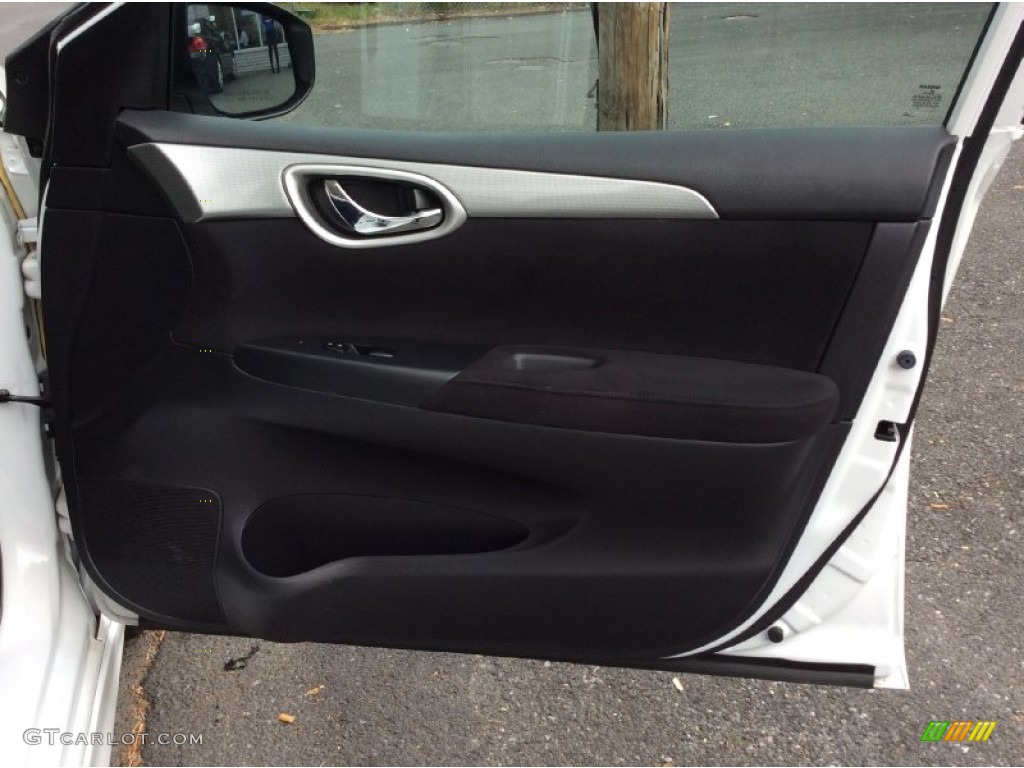 2013 Sentra SR - Aspen White / Marble Gray photo #10