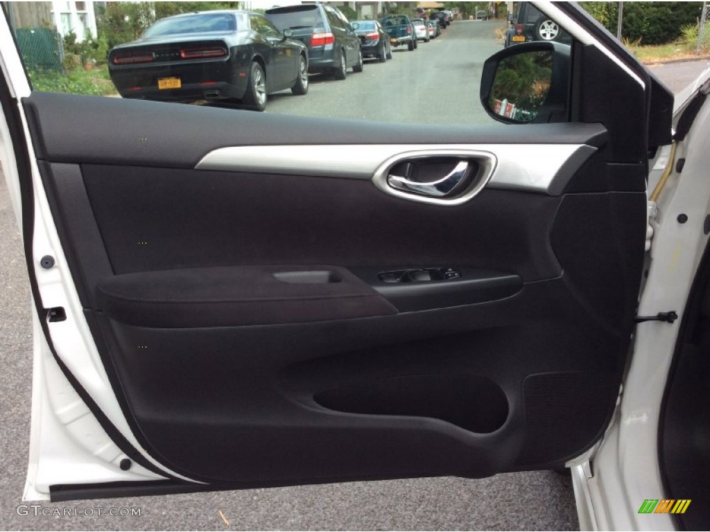 2013 Sentra SR - Aspen White / Marble Gray photo #12