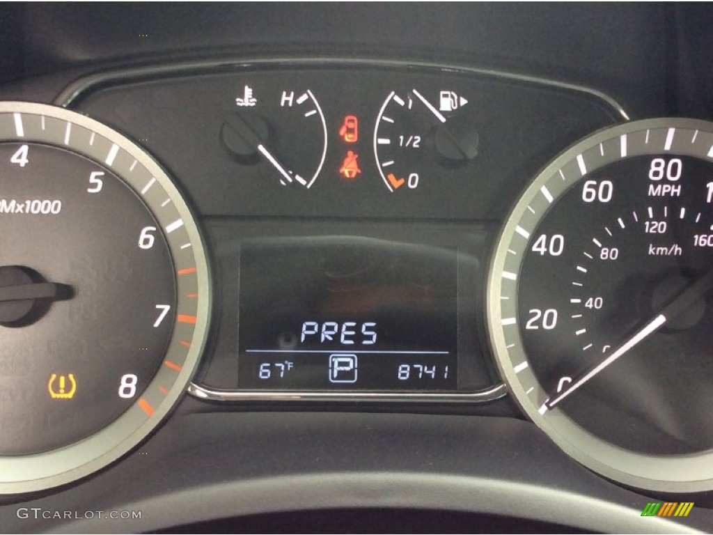 2013 Sentra SR - Aspen White / Marble Gray photo #19