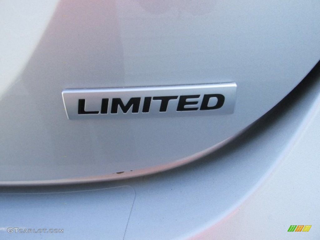 2015 Elantra Limited Sedan - Shimmering Air Silver / Gray photo #15