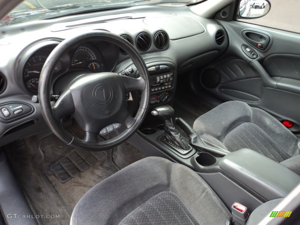 2002 Grand Am GT Sedan - Black / Dark Pewter photo #18