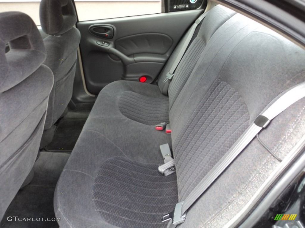2002 Grand Am GT Sedan - Black / Dark Pewter photo #19