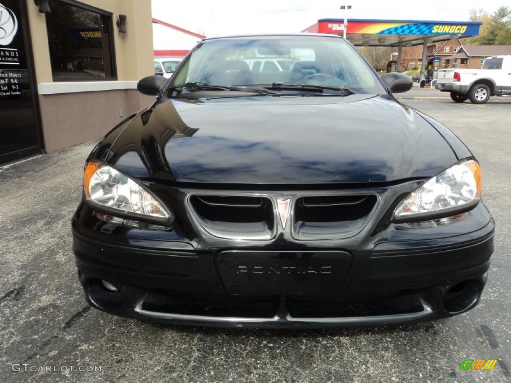 2002 Grand Am GT Sedan - Black / Dark Pewter photo #22