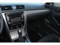 Black - Passat TDI SE Photo No. 18