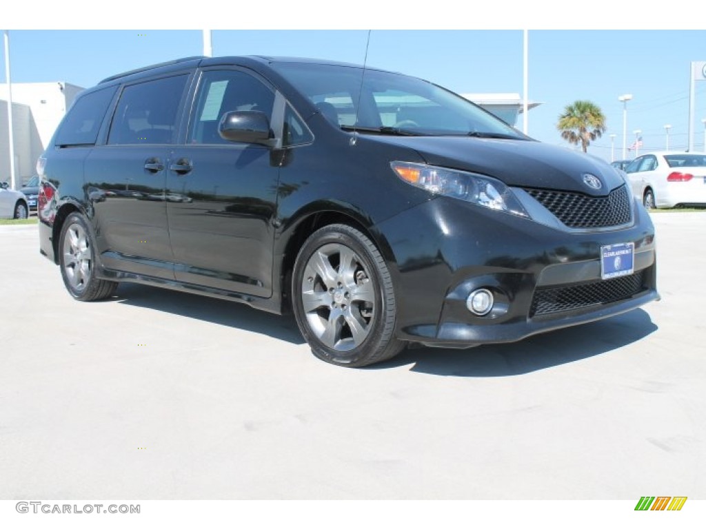 2011 Sienna SE - Black / Dark Charcoal photo #1