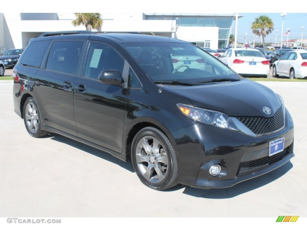 2011 Sienna SE - Black / Dark Charcoal photo #2