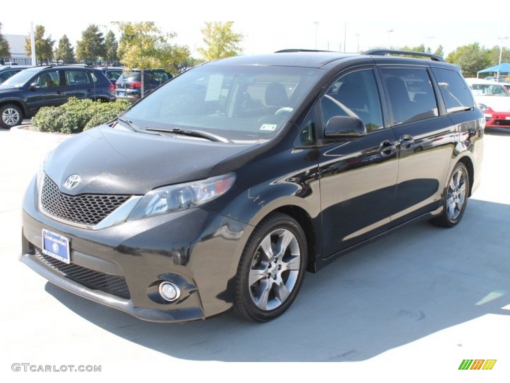 2011 Sienna SE - Black / Dark Charcoal photo #4