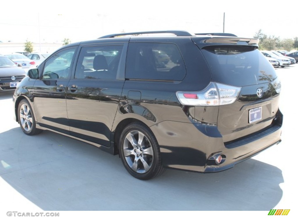 2011 Sienna SE - Black / Dark Charcoal photo #6