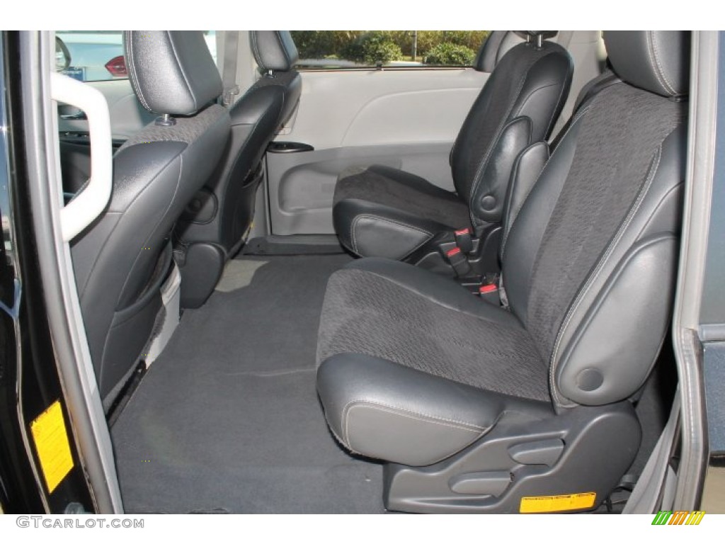 2011 Sienna SE - Black / Dark Charcoal photo #31