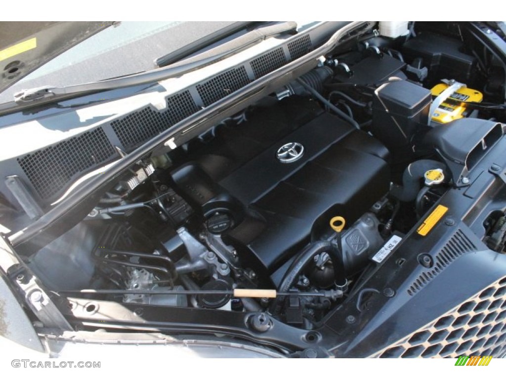 2011 Sienna SE - Black / Dark Charcoal photo #40