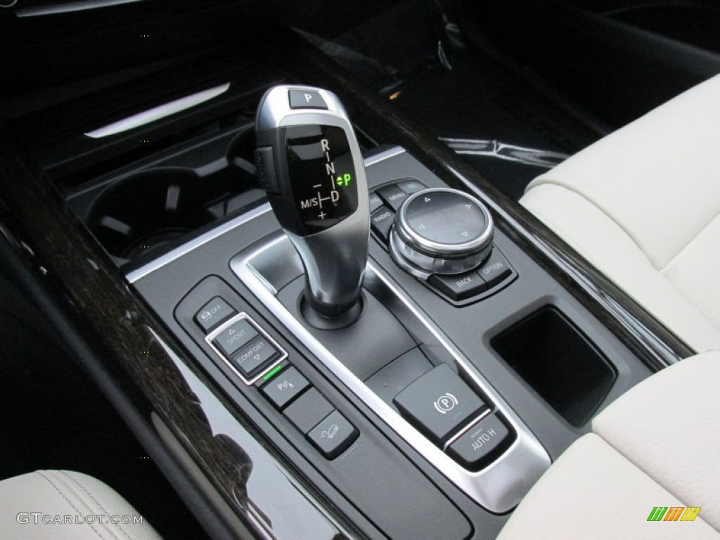 2015 BMW X5 xDrive35i Transmission Photos