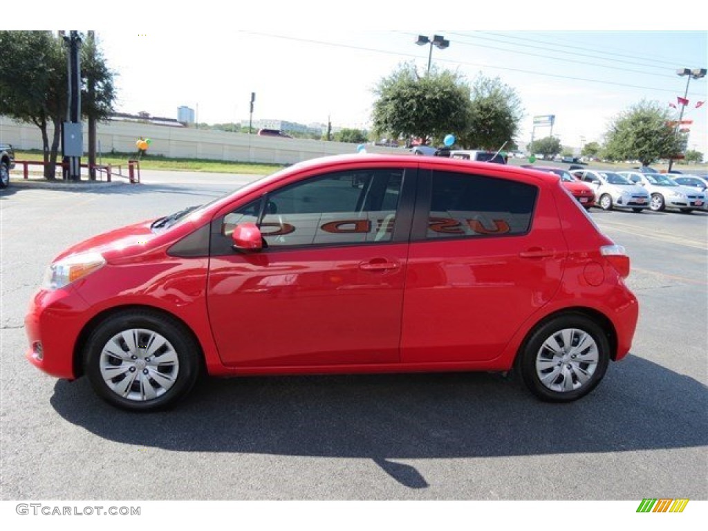 2013 Yaris LE 5 Door - Absolutely Red / Ash photo #4