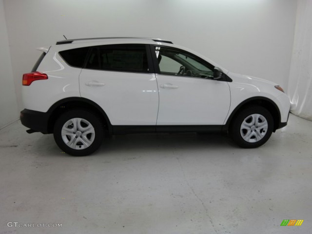Super White 2015 Toyota RAV4 LE Exterior Photo #98434200