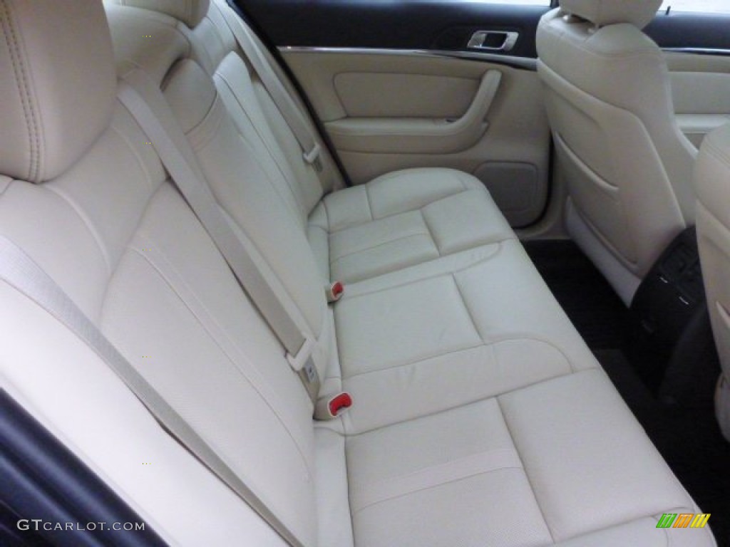 2013 Lincoln MKS AWD Rear Seat Photo #98435012