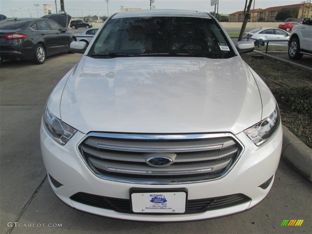 2015 Taurus SEL - White Platinum Metallic / Dune photo #33