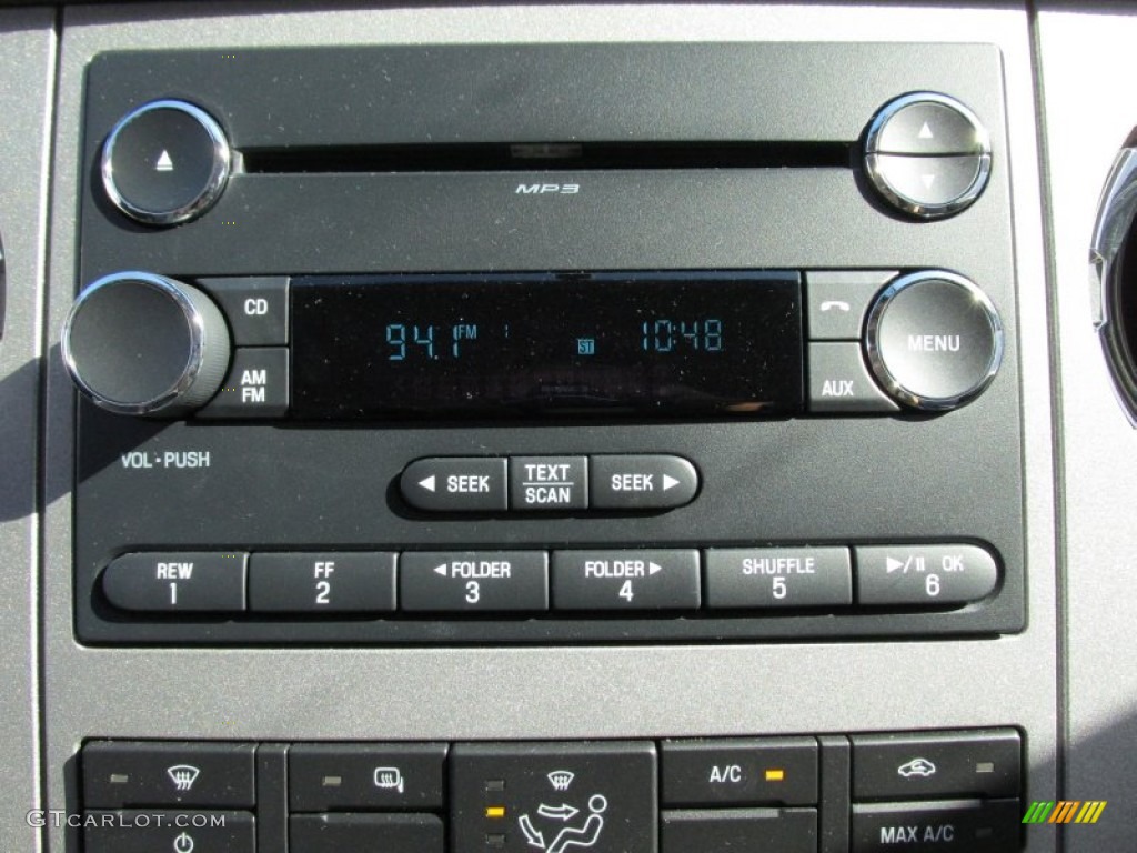 2015 Ford F350 Super Duty XLT Crew Cab 4x4 DRW Audio System Photo #98436425