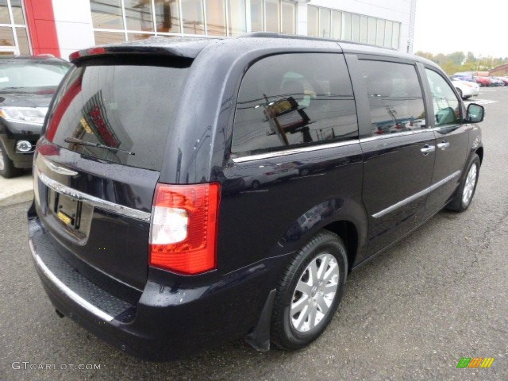 2011 Town & Country Touring - L - Blackberry Pearl / Dark Frost Beige/Medium Frost Beige photo #3