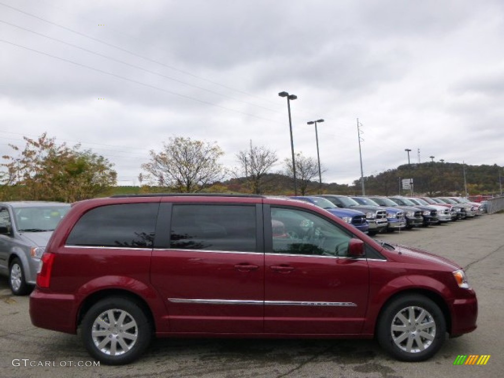2015 Town & Country Touring - Deep Cherry Red Crystal Pearl / Black/Light Graystone photo #5
