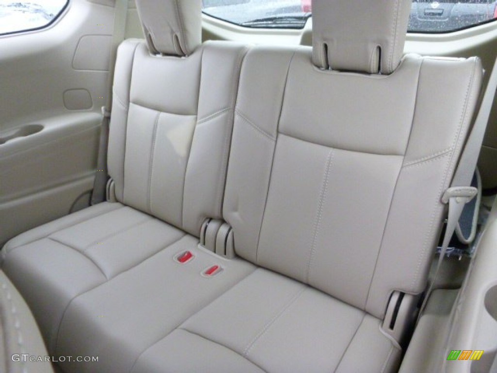 2015 Nissan Pathfinder SL 4x4 Rear Seat Photo #98441627