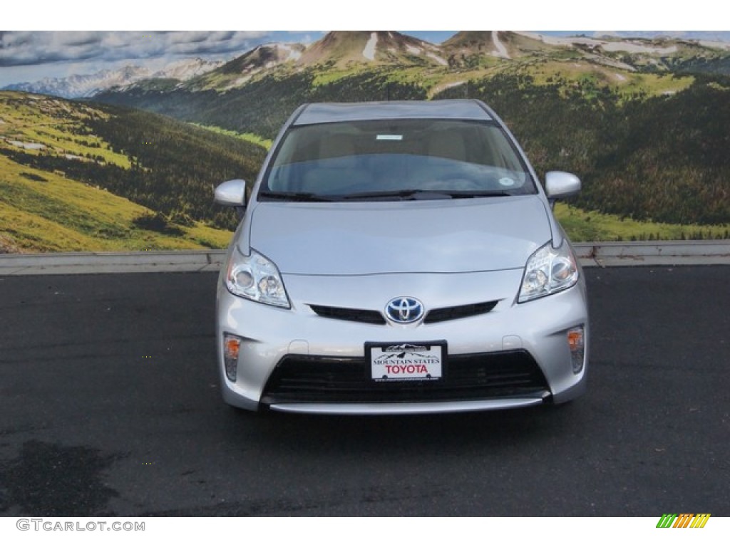 2015 Prius Two Hybrid - Classic Silver Metallic / Misty Gray photo #2