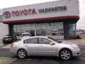 Liquid Silver Metallic - Maxima 3.5 SE Photo No. 2