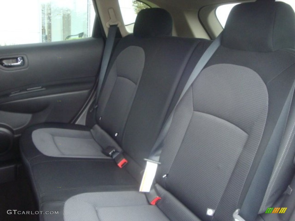 2011 Rogue SV AWD - Gotham Gray Metallic / Black photo #12