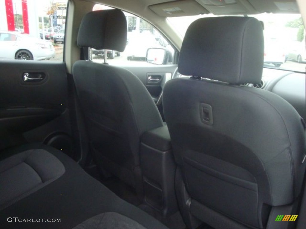 2011 Rogue SV AWD - Gotham Gray Metallic / Black photo #14
