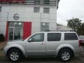 Silver Lightning - Pathfinder SV 4x4 Photo No. 4