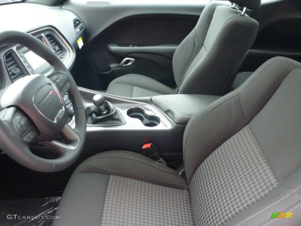 2015 Dodge Challenger R/T Front Seat Photo #98454812