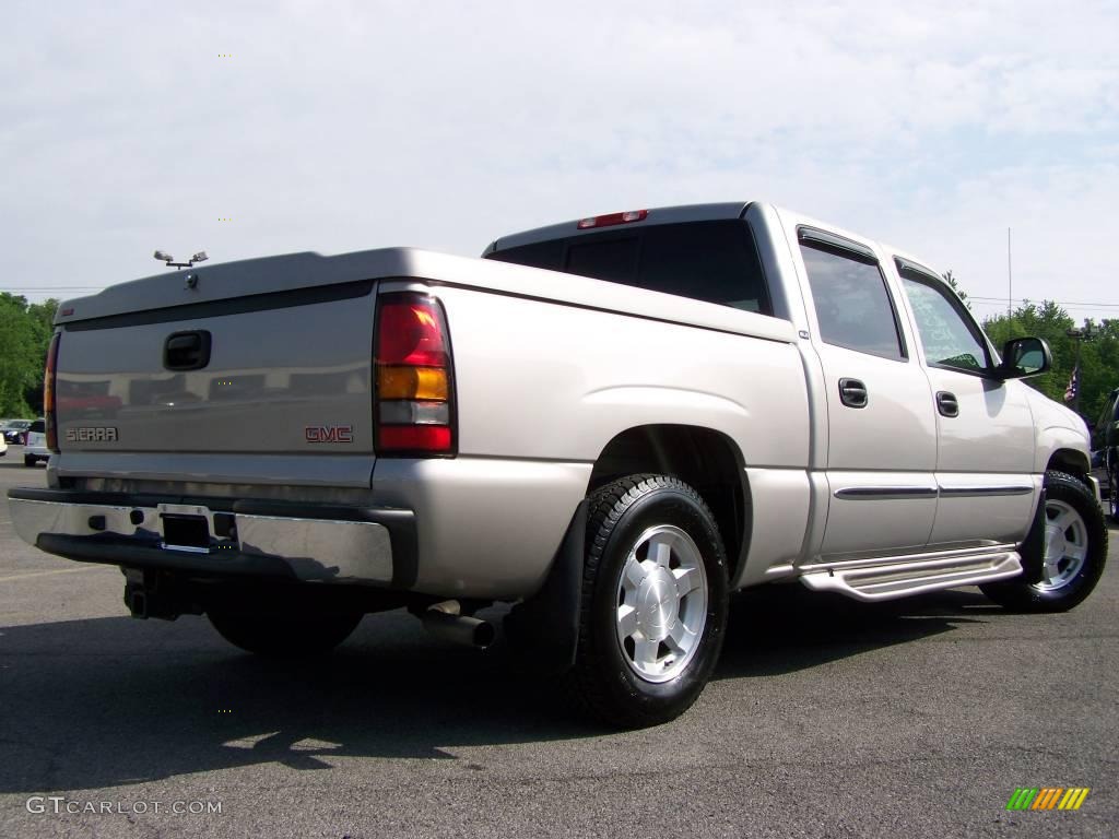 2005 Sierra 1500 SLE Crew Cab - Sand Beige Metallic / Dark Pewter photo #8