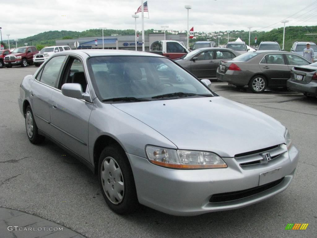 1999 Accord LX Sedan - Satin Silver Metallic / Gray photo #9