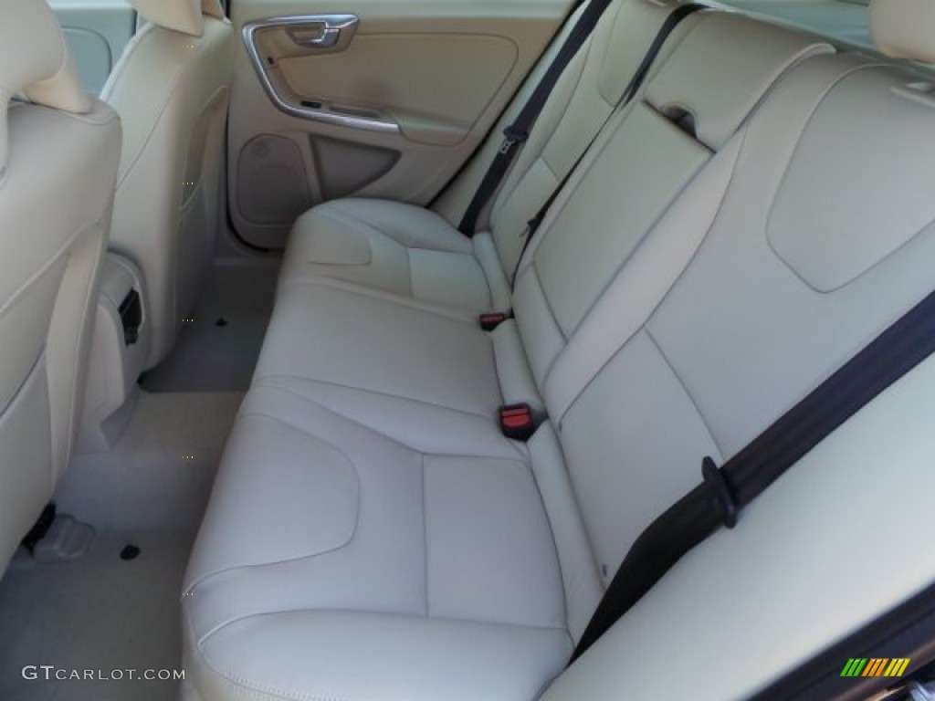 2015 Volvo V60 T5 Drive-E Rear Seat Photo #98466255