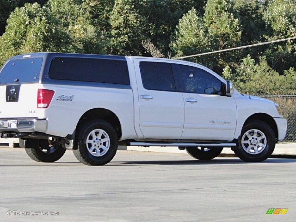 2006 Titan LE Crew Cab 4x4 - White / Graphite/Titanium photo #30