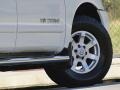 White - Titan LE Crew Cab 4x4 Photo No. 35
