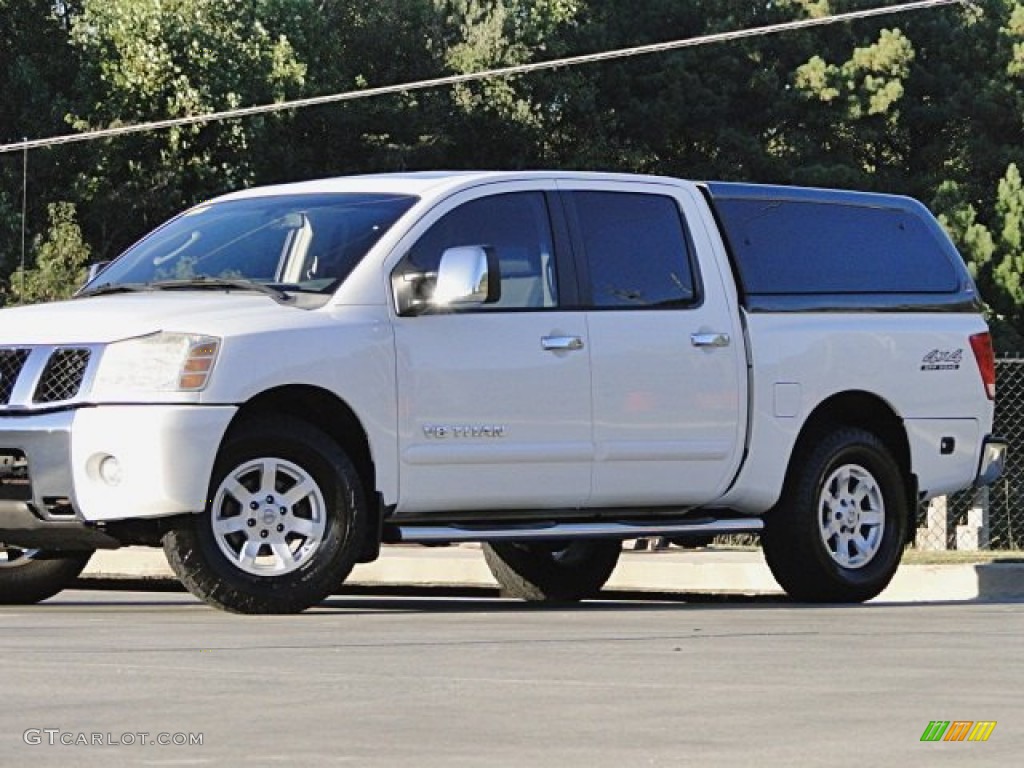 2006 Titan LE Crew Cab 4x4 - White / Graphite/Titanium photo #47