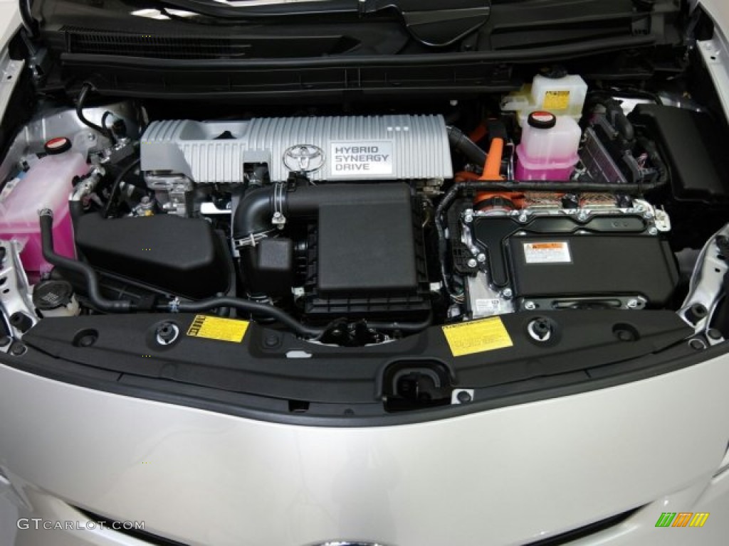 2015 Toyota Prius Two Hybrid 1.8 Liter DOHC 16-Valve VVT-i 4 Cylinder/Electric Hybrid Engine Photo #98468070