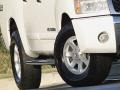 White - Titan LE Crew Cab 4x4 Photo No. 55