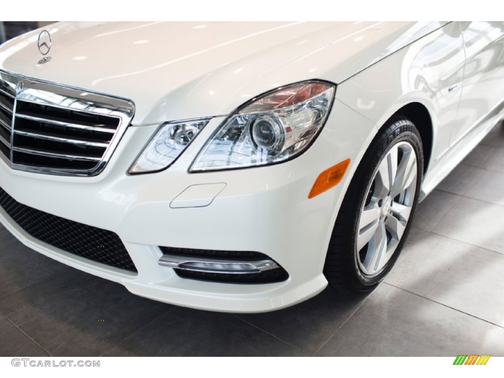 2012 E 350 BlueTEC Sedan - Diamond White Metallic / Almond/Mocha photo #12