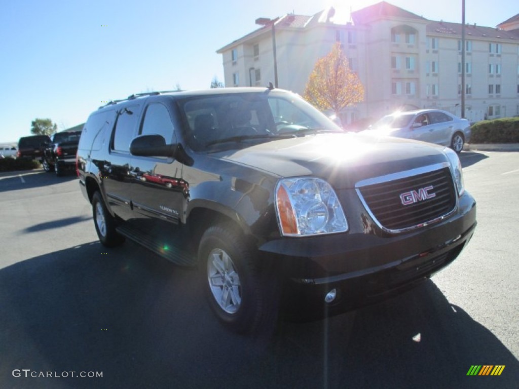 2014 Yukon XL SLT 4x4 - Onyx Black / Ebony photo #1