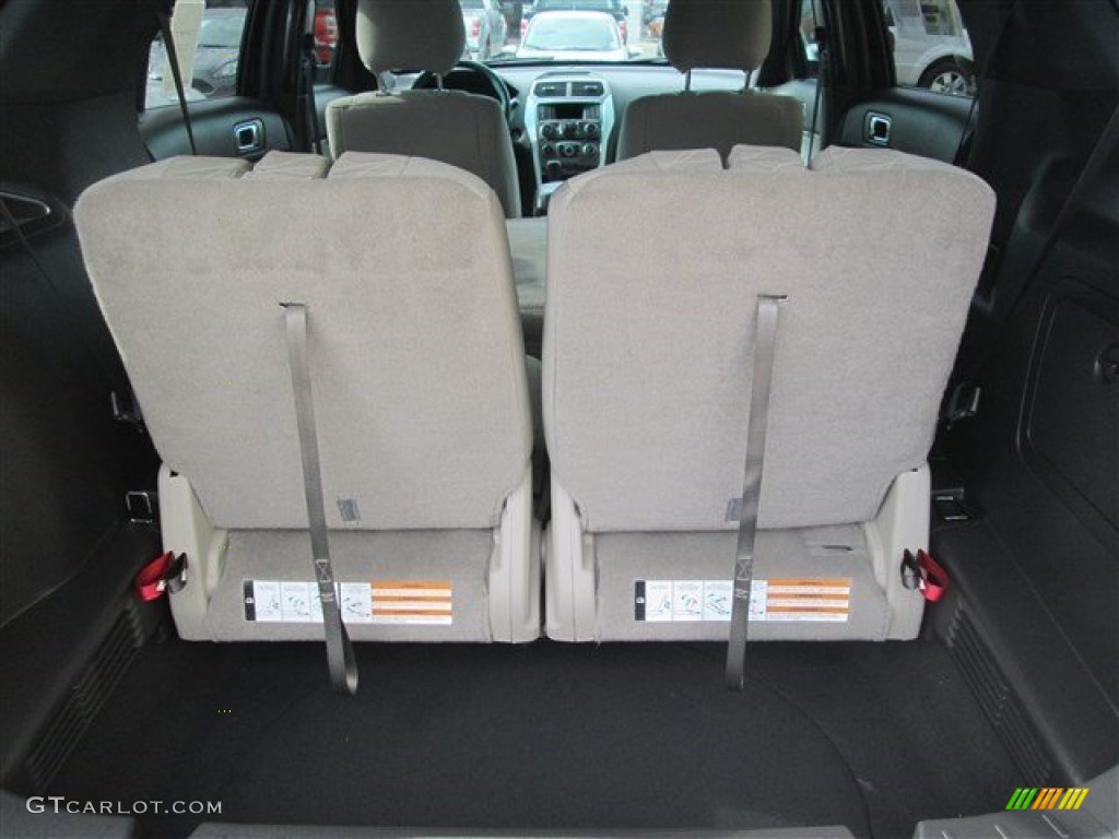2015 Explorer FWD - Tuxedo Black / Medium Light Stone photo #14