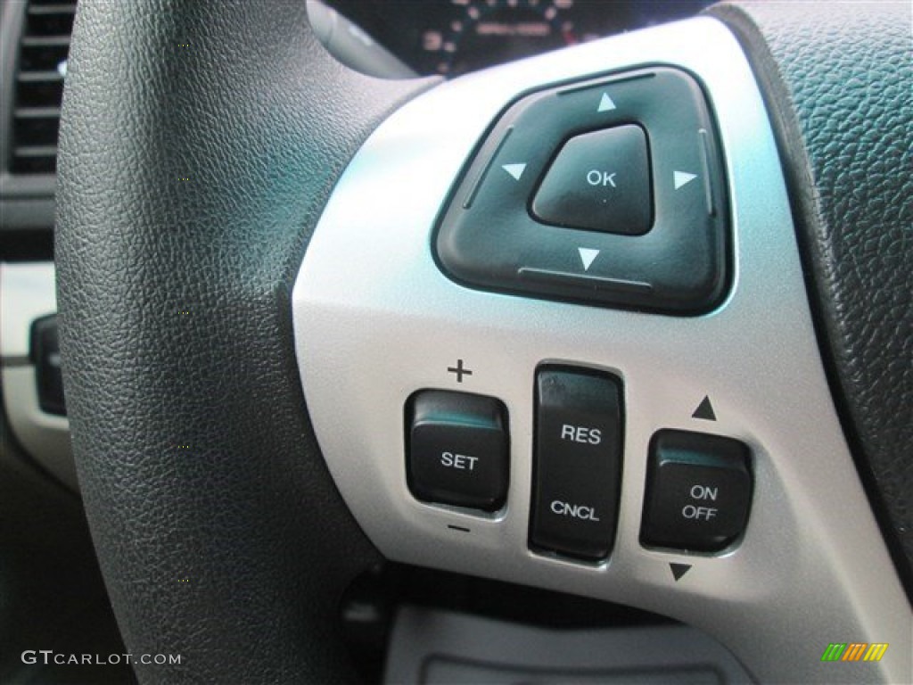 2015 Explorer FWD - Tuxedo Black / Medium Light Stone photo #23