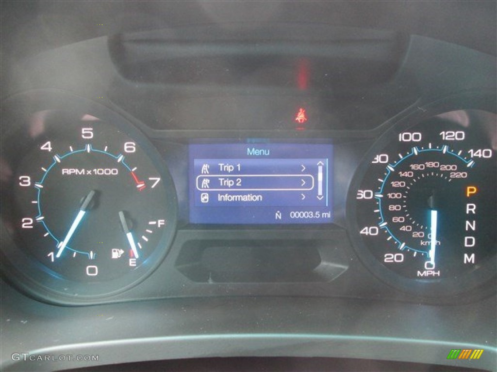 2015 Explorer FWD - Tuxedo Black / Medium Light Stone photo #25