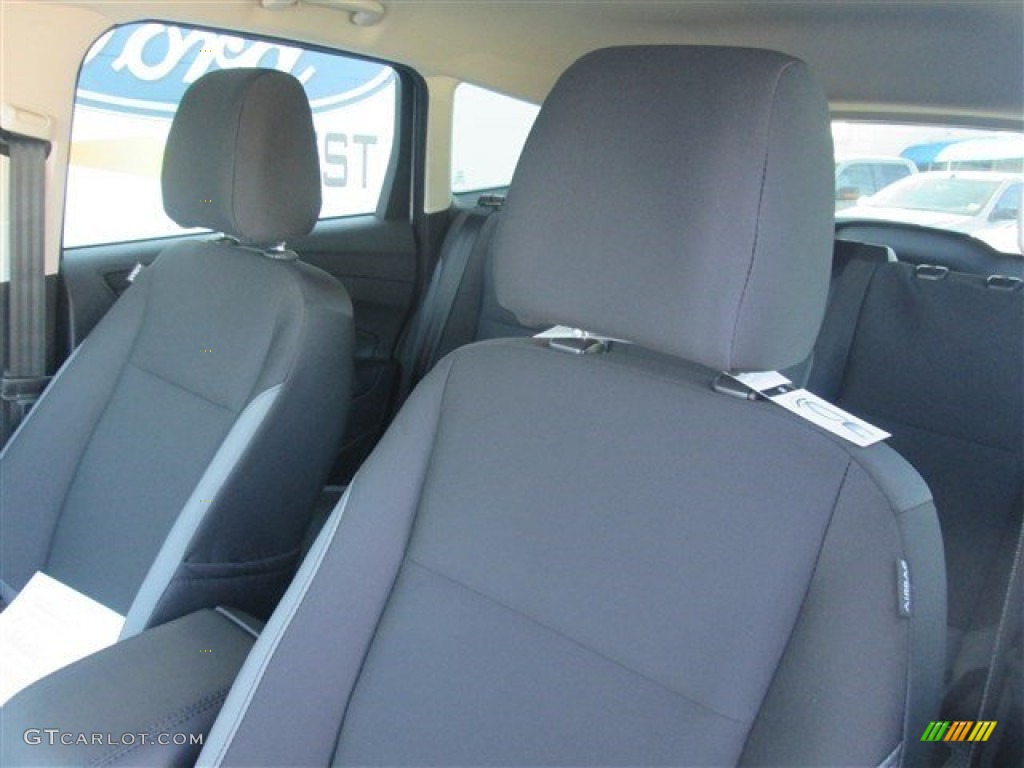 2015 Escape S - Oxford White / Charcoal Black photo #17