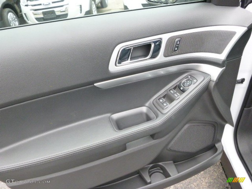 2015 Explorer XLT 4WD - Oxford White / Charcoal Black photo #10