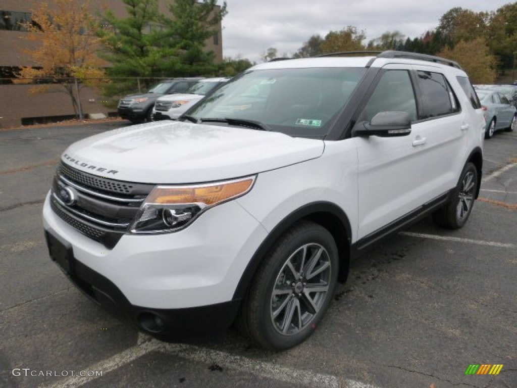 2015 Explorer XLT 4WD - Oxford White / Charcoal Black photo #4