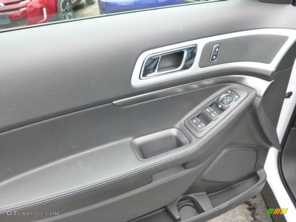 2015 Explorer XLT 4WD - Oxford White / Charcoal Black photo #10