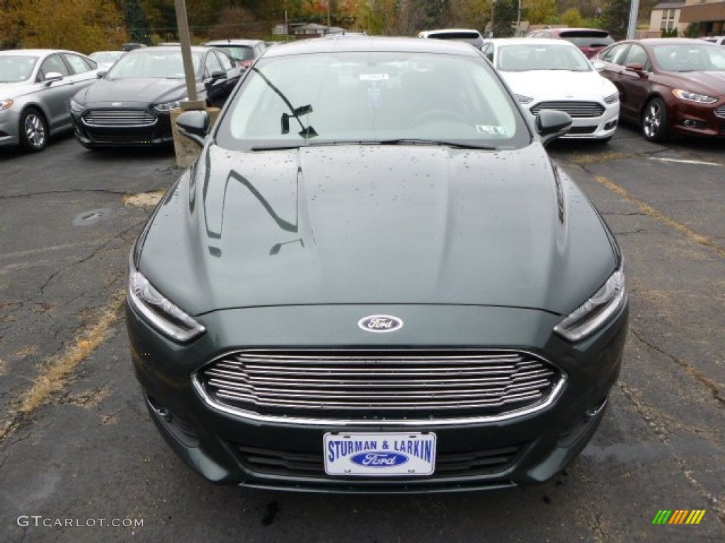 2015 Fusion SE - Guard Metallic / Charcoal Black photo #6