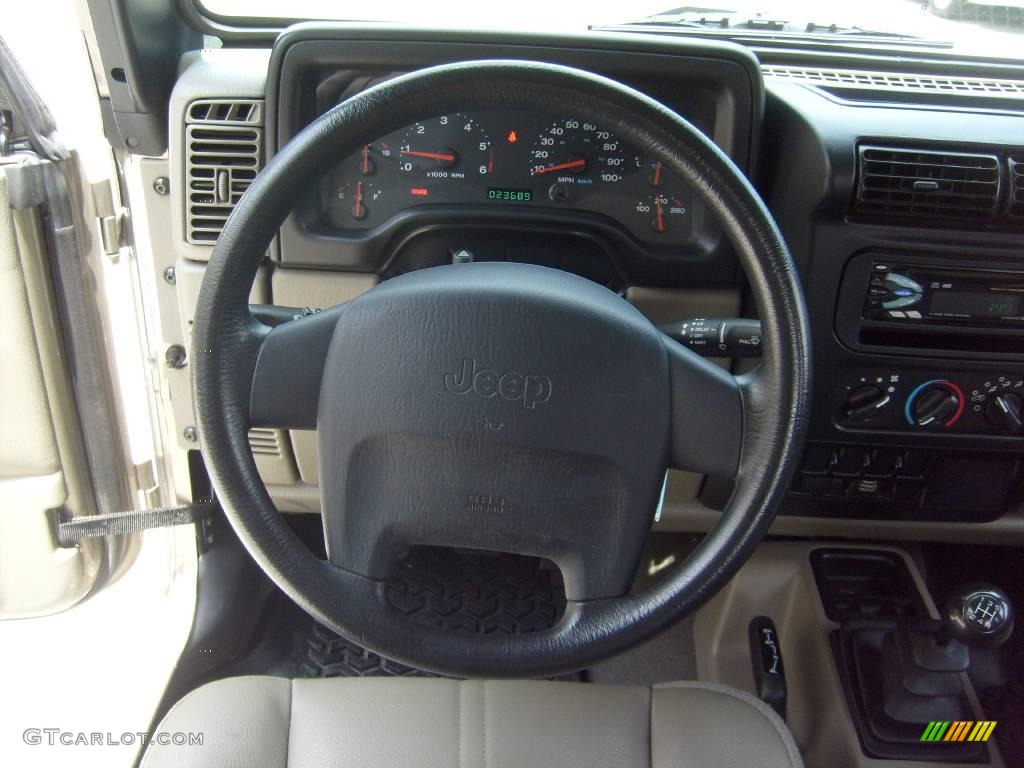 2004 Wrangler SE 4x4 - Light Khaki Metallic / Khaki photo #21