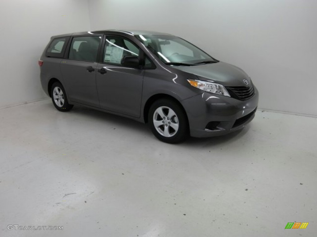 2015 Sienna L - Predawn Gray Mica / Ash photo #2